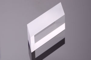 Achromatic retarders